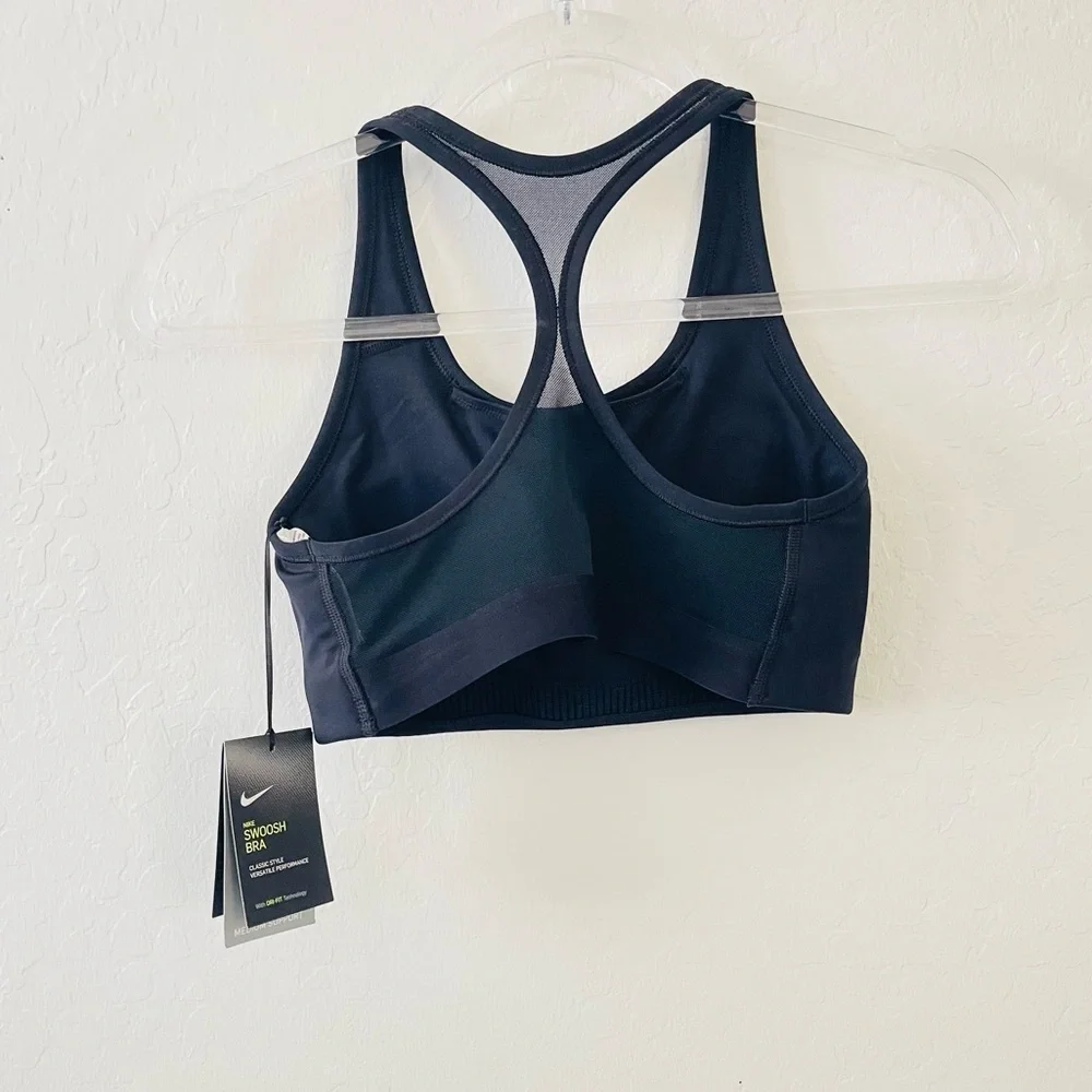 Nike Women's Swoosh Sports Bra